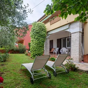 apartments-mirella.in-istria.net/